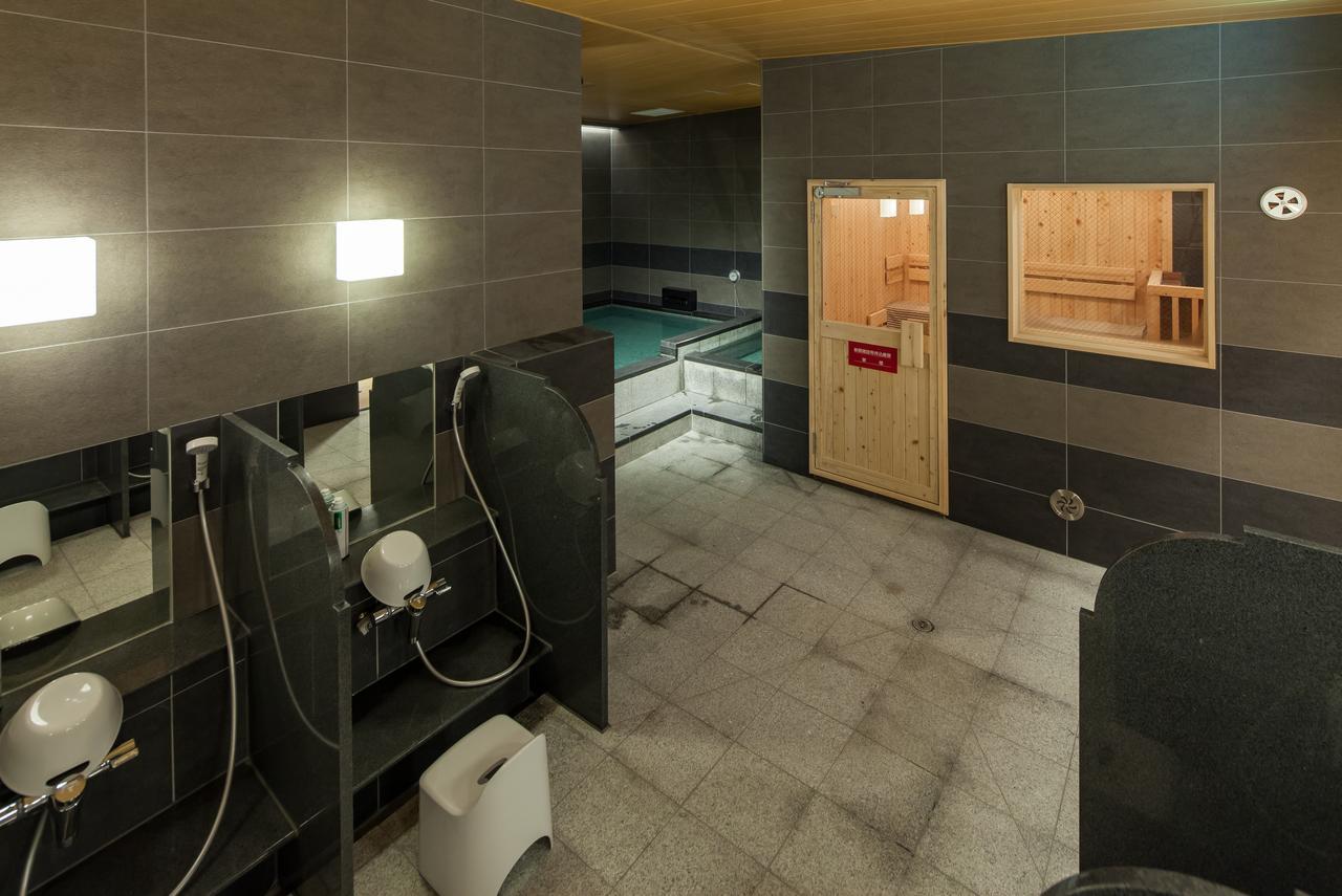 Y'S Cabin Yokohama Kannai Екстер'єр фото